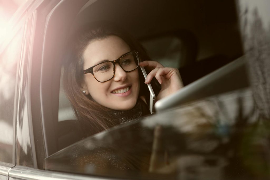 Promoting on tablets in cars: Smart solutions for local businesses - Promovare pe tablete în mașini – soluție inteligentă pentru afaceri locale